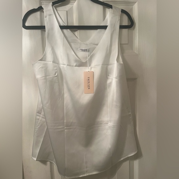 Ekouaer Tops - Ekouaer Women's White Satin Camisole New With Tags